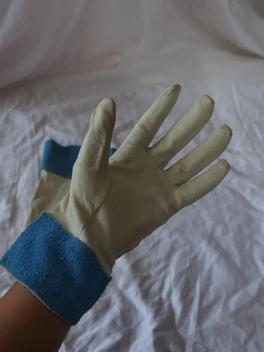 Whimsical white, cream & blue genuine leather gloves